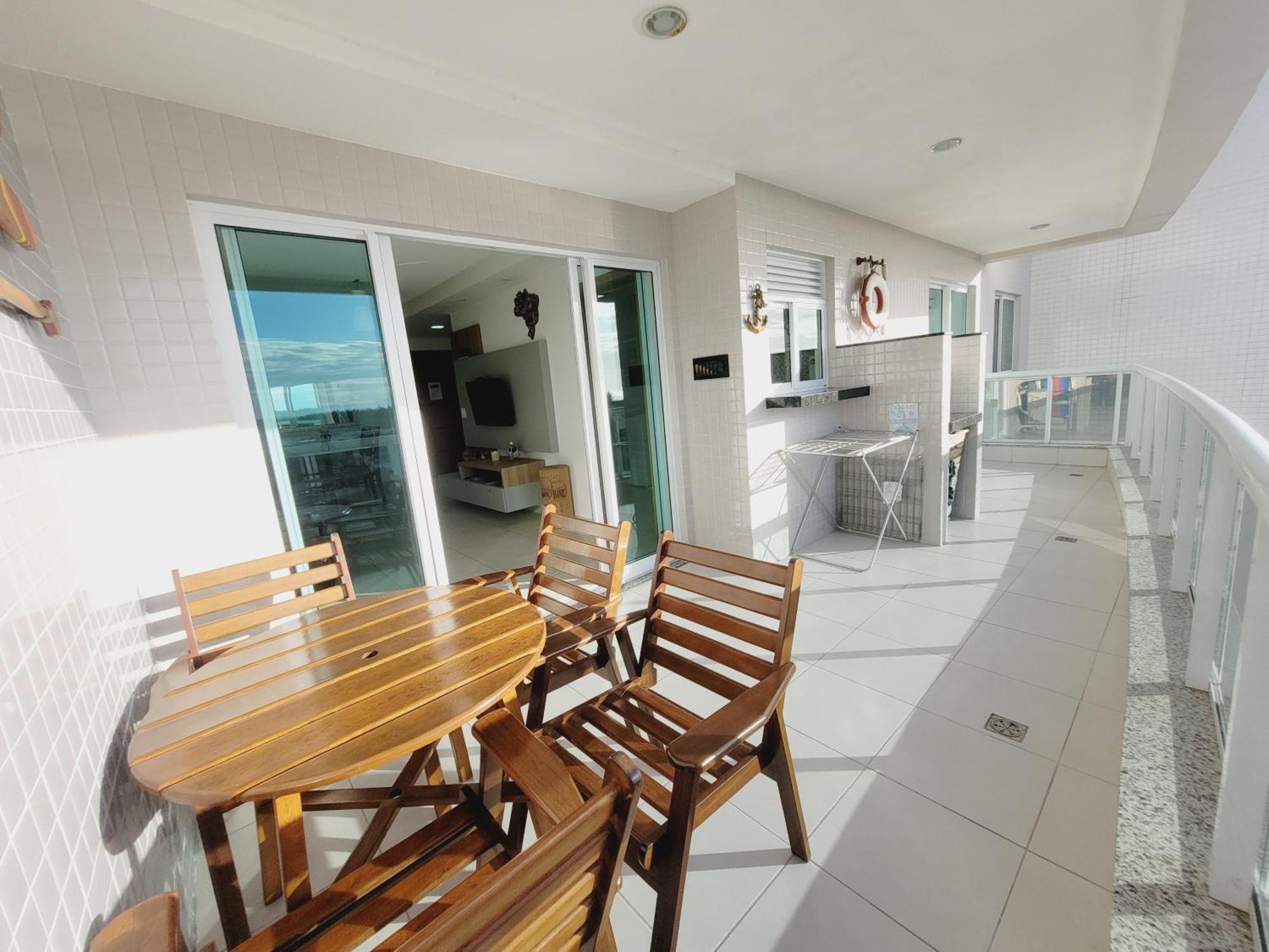 Apto Com Vista O Mar, Ar Cond. E Wifi Apartment *